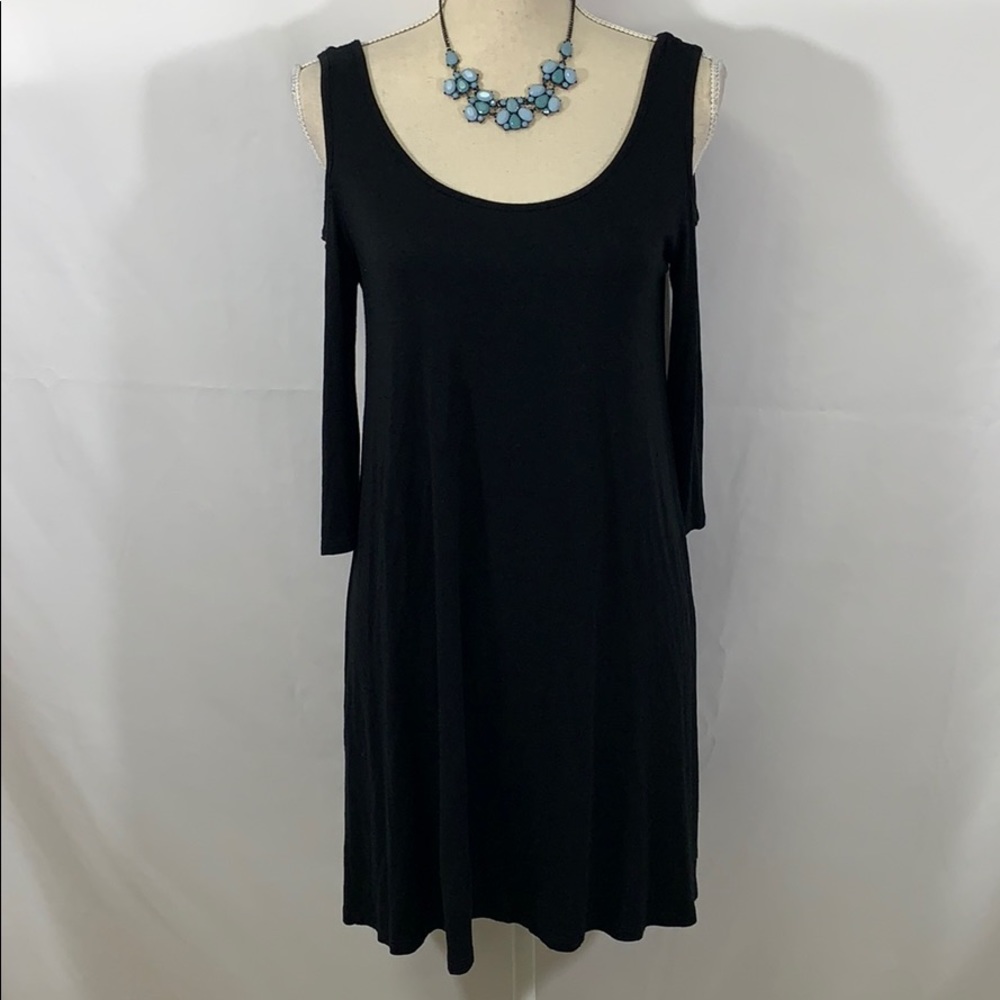 Soprano black knit cold shoulder 3/4 sleeve dress